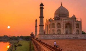 Sunrise Taj Mahal Tour from Delhi